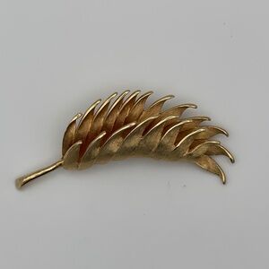 Vintage Marcel Boucher Gold  Tone Layered  Floral Leaf  Brooch Signed Numbered